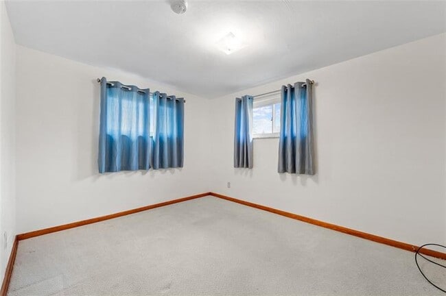 Building Photo - 4813 Sandy Dr