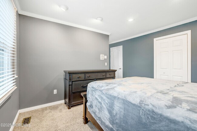 Building Photo - 85 E Water St