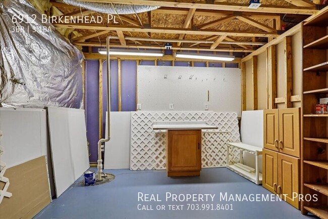 Building Photo - 6912 Birkenhead Pl