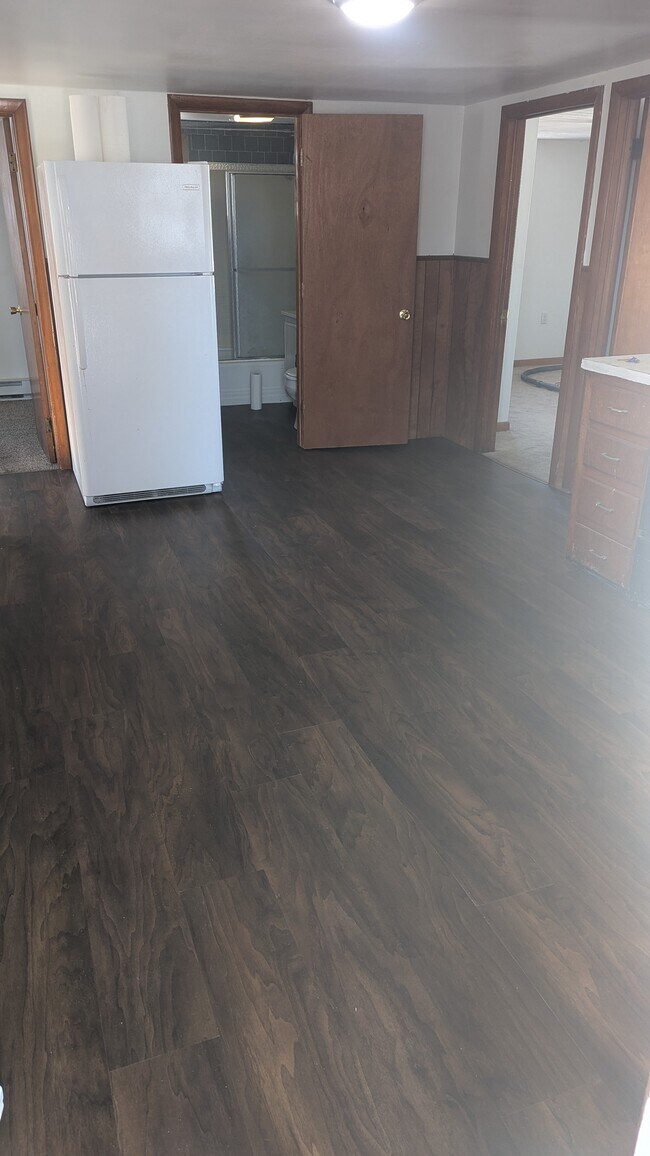 Building Photo - 24 Mechanic St