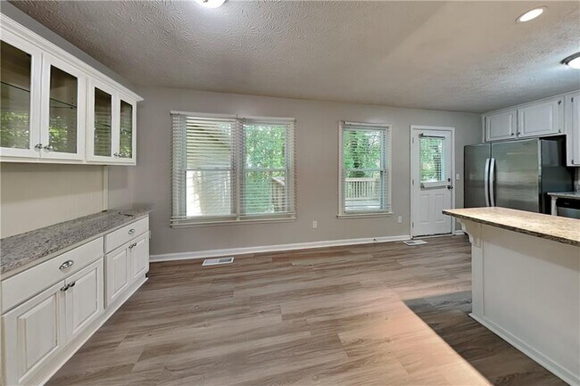 Building Photo - 1675 Cedar Grove Dr