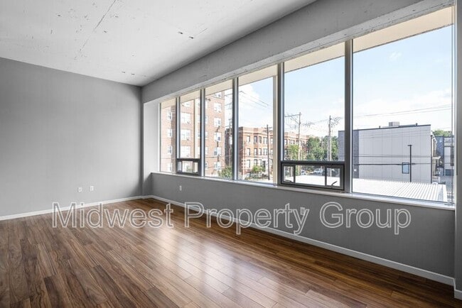 Primary Photo - 4100 Lindell Blvd
