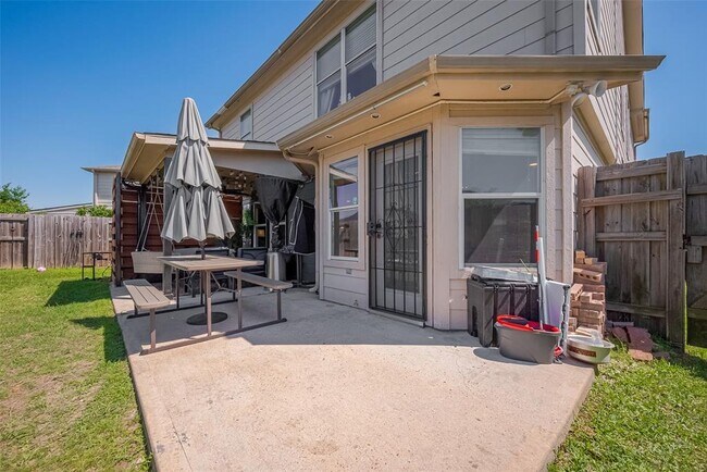 Building Photo - 15214 Mission Forest Dr