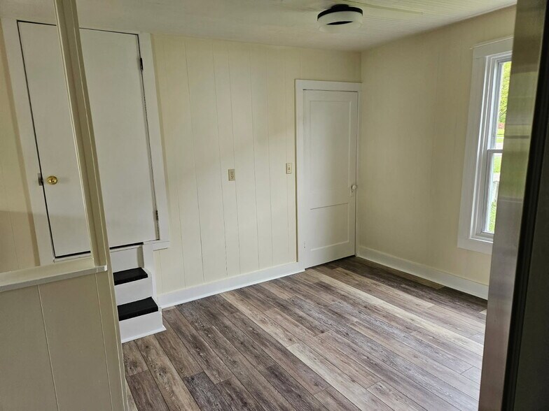 Dining Room - 9 Grant St
