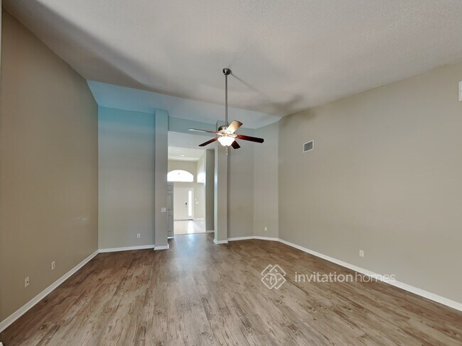 Building Photo - 5425 Windbrush Dr