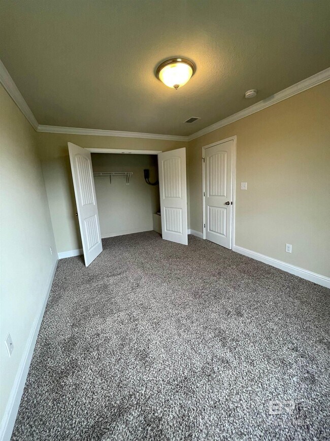 Building Photo - 9944 Cumbria Drive