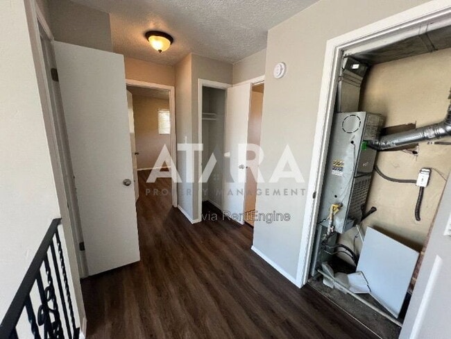 Building Photo - 5875 Highland Dr