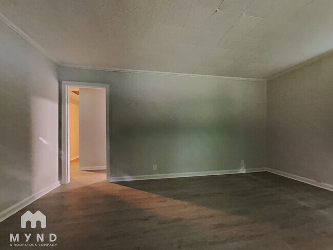 Building Photo - 1693 Concord Dr SE