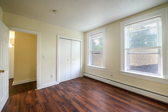 Building Photo - 175 Humphrey St