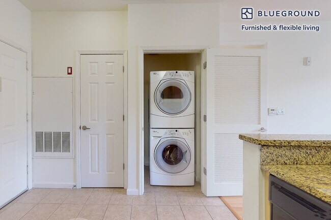 Building Photo - 27 Barker Ave