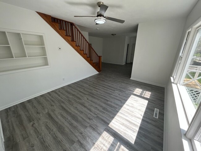 Building Photo - 114 W Alexander St