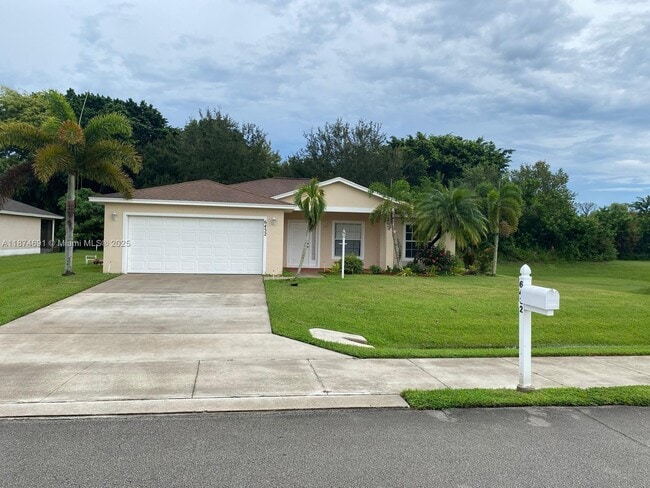 Primary Photo - 6432 Las Palmas Way