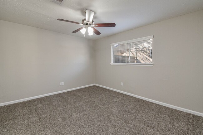 Building Photo - 4318 Burkegate Dr