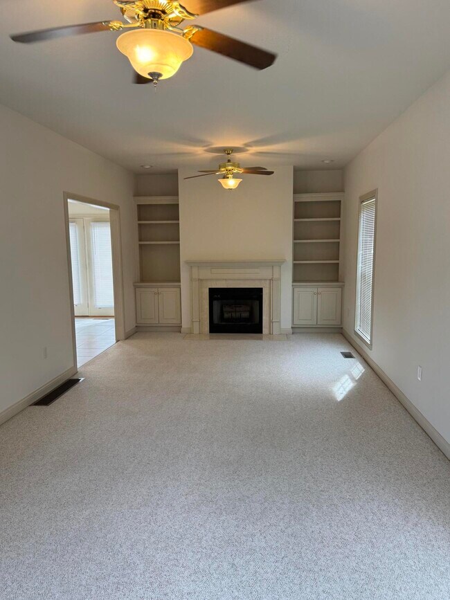 Building Photo - 3273 Marston Pl