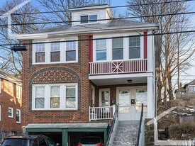 Building Photo - 86 Colborne Rd