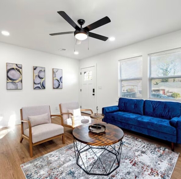 Building Photo - 2484 Calvin Ave