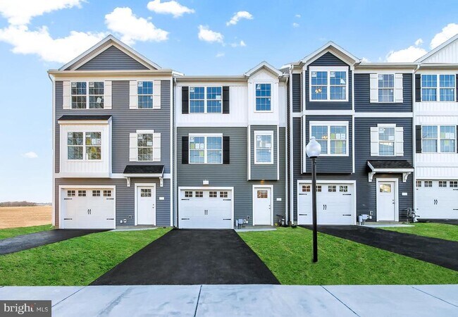 Building Photo - 12 Millrace Ct