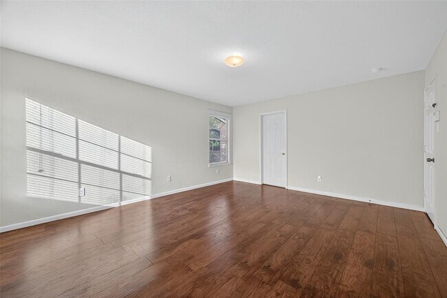 Building Photo - 21515 White Falls Ln