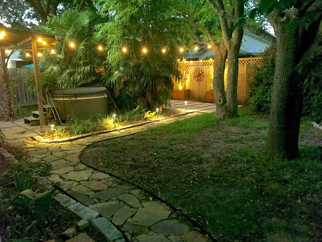 Hot tub and relaxing backyard - 14417 Tiffer Ln