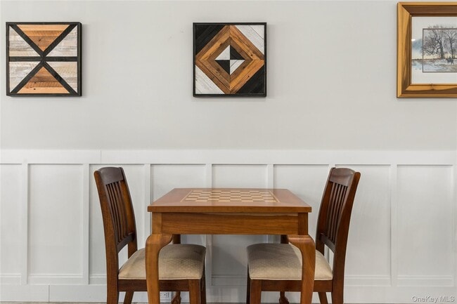 Building Photo - 55 S Phillips Ave