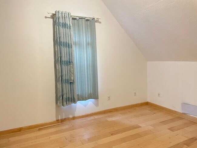 Building Photo - 14 Arcadia Cir