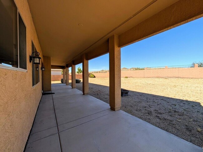 Building Photo - 27321 N Gidiyup Trail