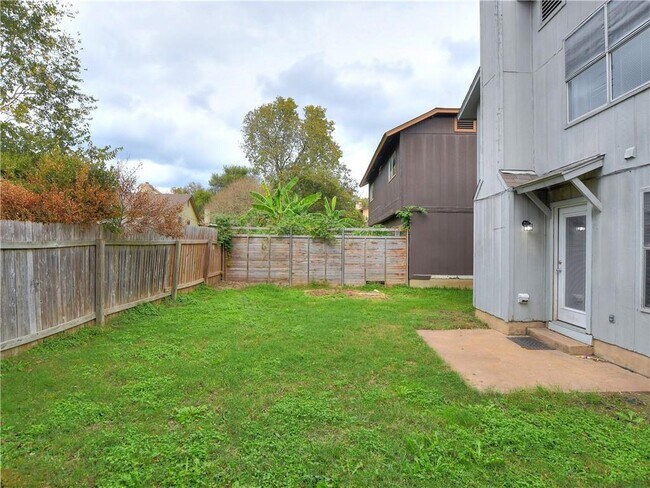 Building Photo - 10614 Marias River Dr