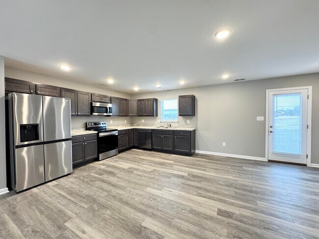 Building Photo - 127 Landry Ln