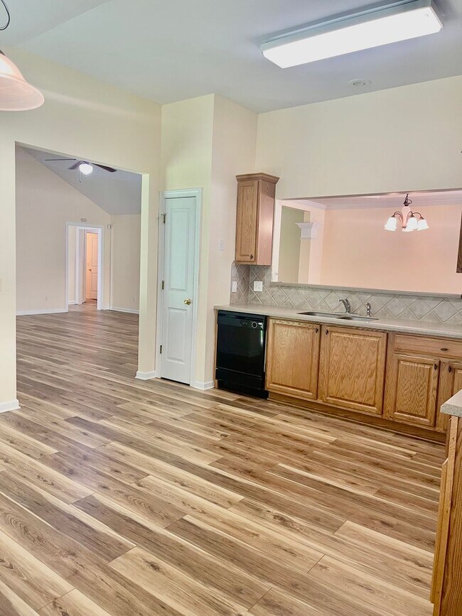 Building Photo - Heron Bay Ranch