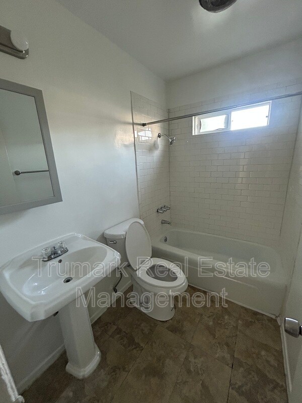 Building Photo - 5651 Cartwright Ave
