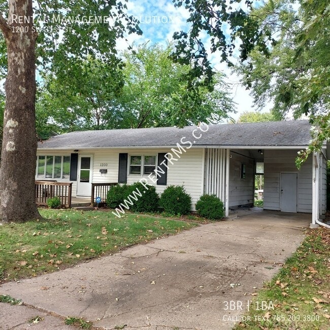 Primary Photo - 1200 SW 31st St
