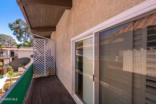 Building Photo - 5460 White Oak Ave