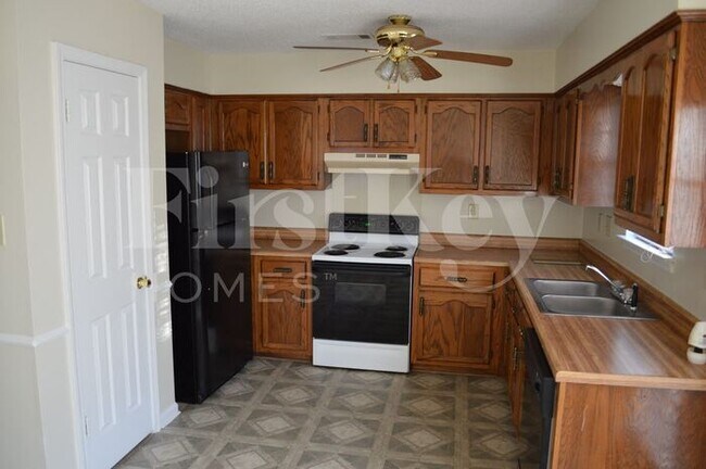 Building Photo - 6045 Holly Heights Cove