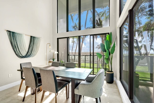 Building Photo - 6345 Collins Ave