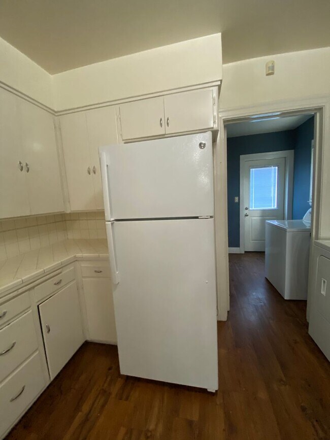 Building Photo - Upcoming Charming 2 Bed, 2Bath home in Kingsburg CA