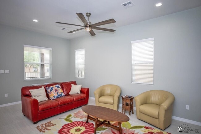 Building Photo - 57 W 2nd St