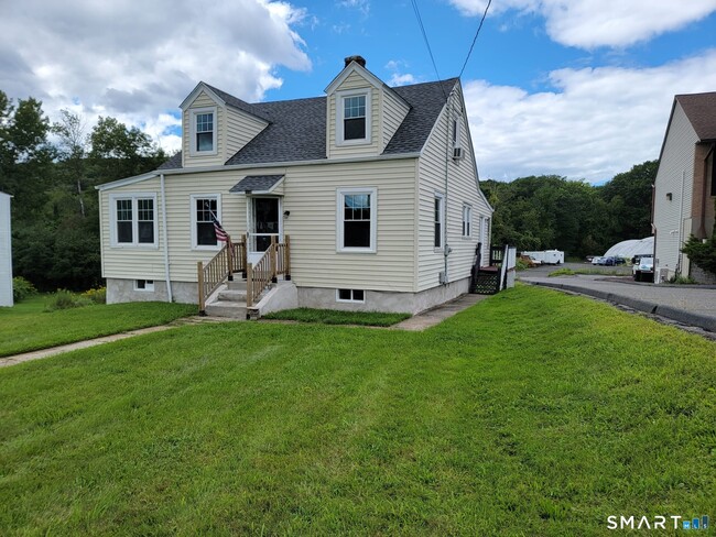 Building Photo - 405 Wolcott Rd