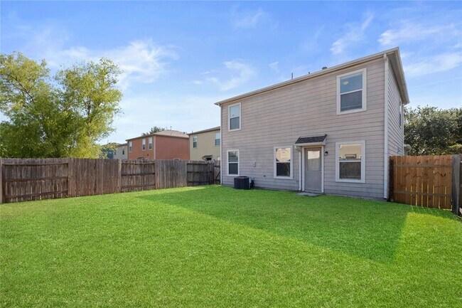 Building Photo - 3338 Becker Glen St