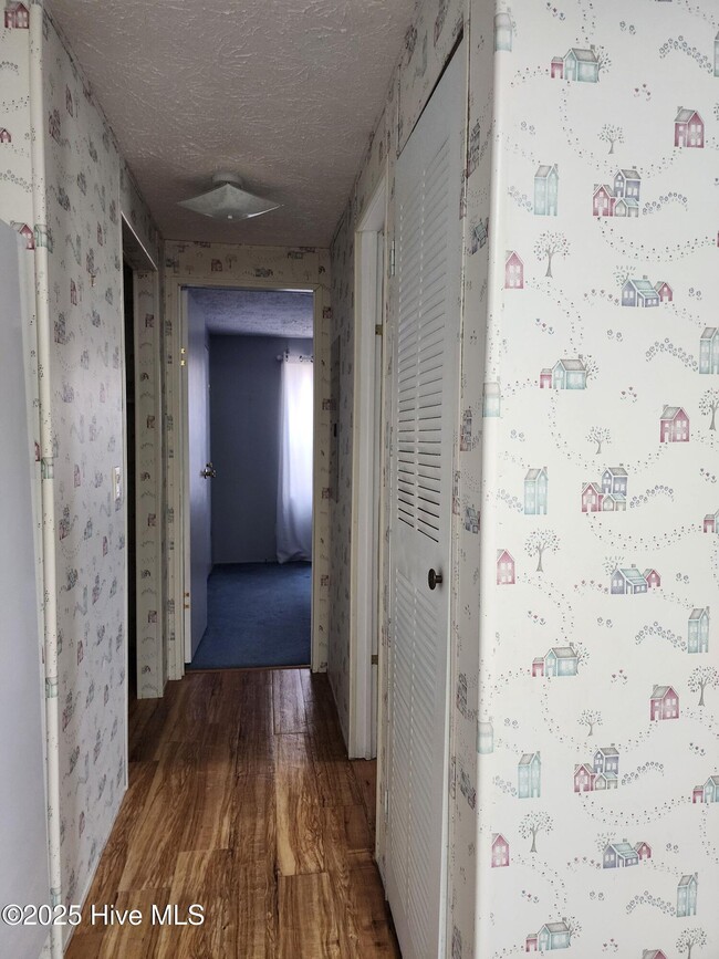 Building Photo - 508 Ocean Spray Dr