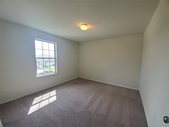 Building Photo - 14614 Sierra Garden Dr