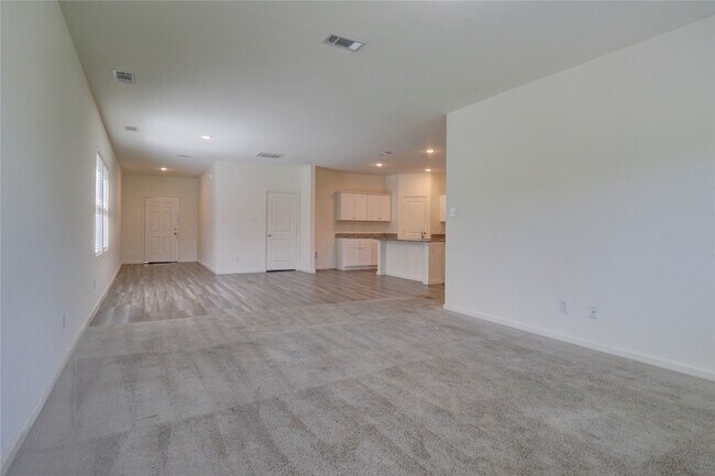 Building Photo - 613 Colgate Cir