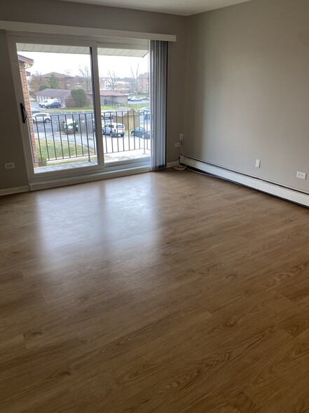 Living Room - 7335 W 157th St