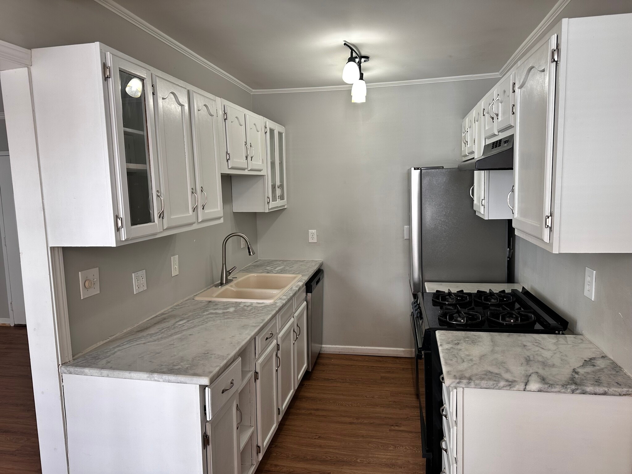 Kitchen - 1072 Piedmont Ave NE