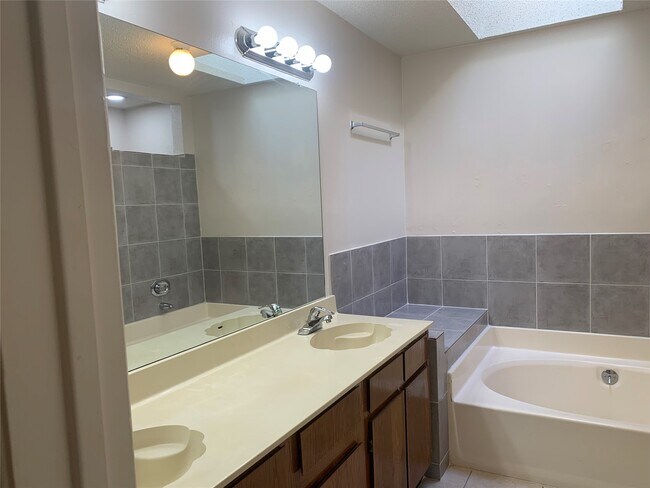 Building Photo - 2710 Grants Lake Blvd