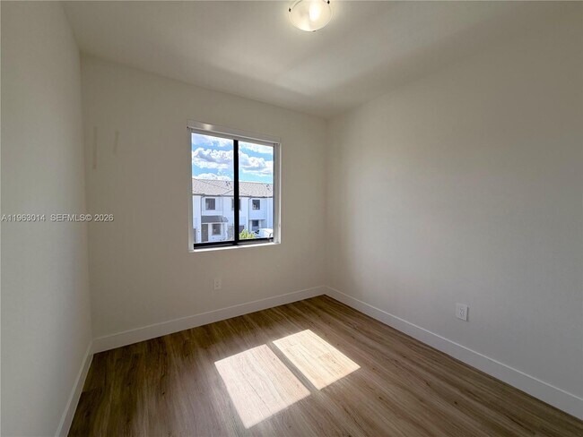 Building Photo - 18977 SW 344th Ter