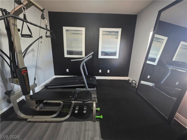 Building Photo - 7180 N Campbell Rd