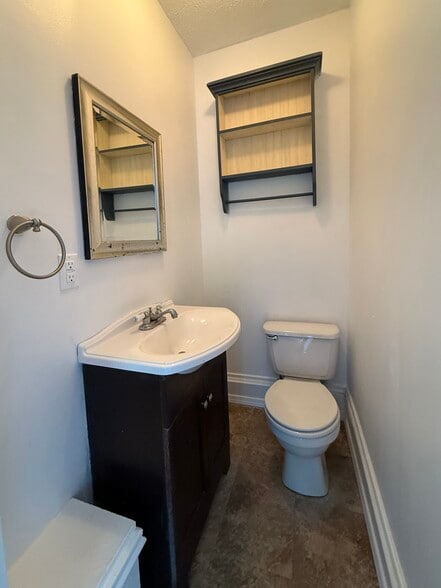 Building Photo - 118 Nobles Ln