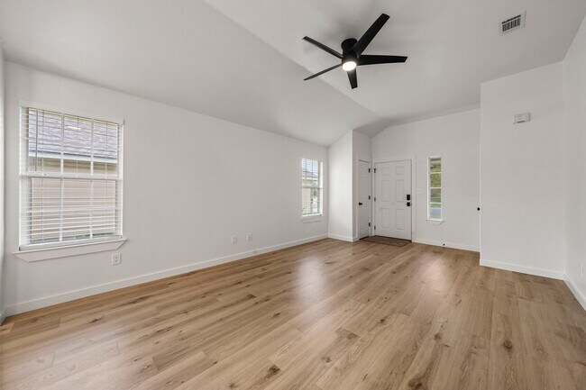 Building Photo - 10234 Condor Loop