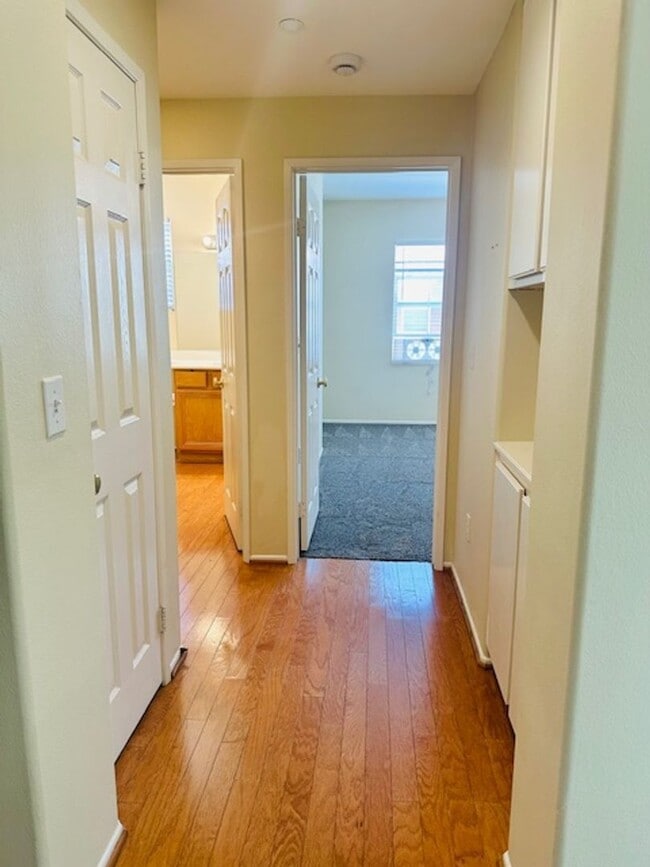 Building Photo - 820 Timberwood