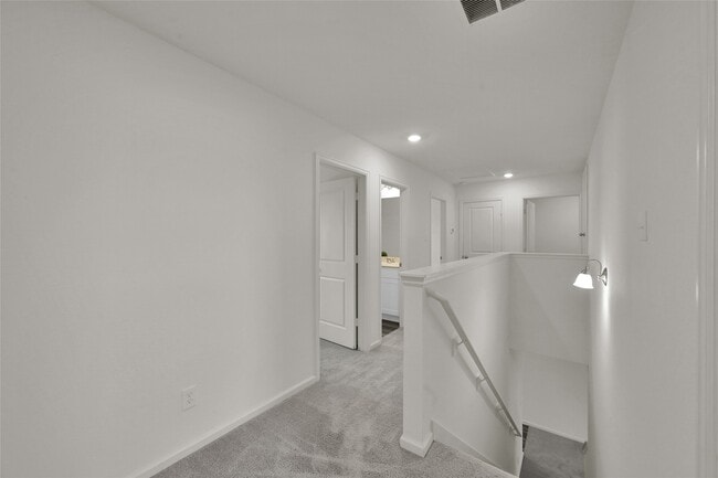 Building Photo - 14818 Calderon Dr